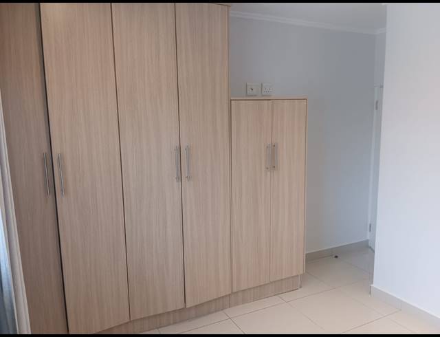 2 BEDROOM APARTMENT FOR SALE IN UMHLANGA RIDGE